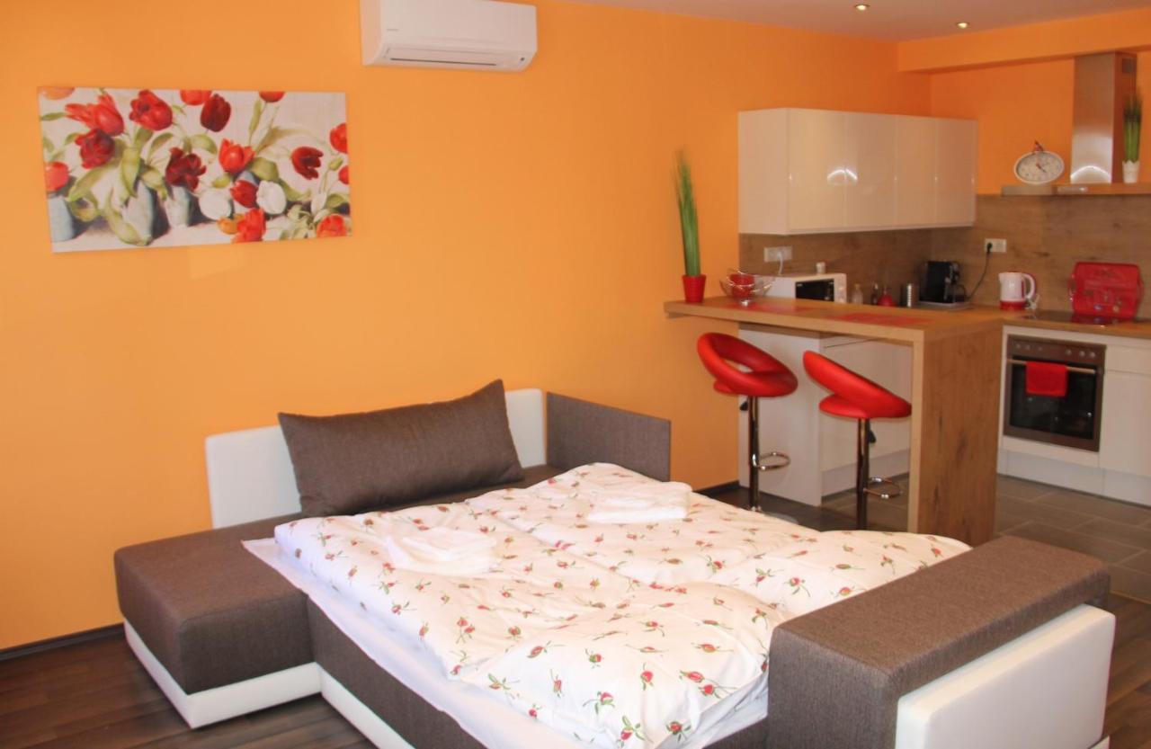 Zafir Sziget Apartman Sárvár Exteriör bild