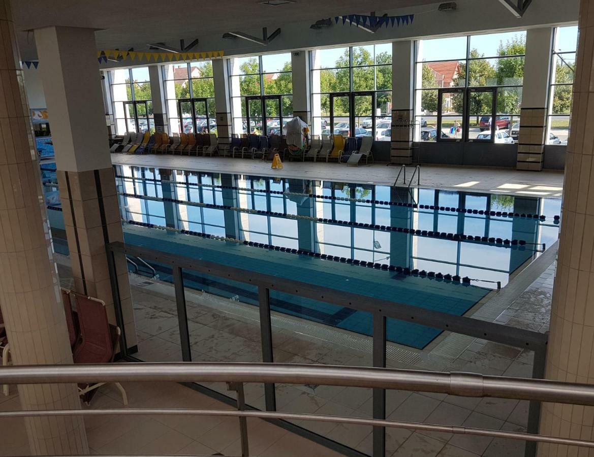 Zafir Sziget Apartman Sárvár Exteriör bild