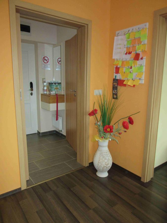 Zafir Sziget Apartman Sárvár Exteriör bild